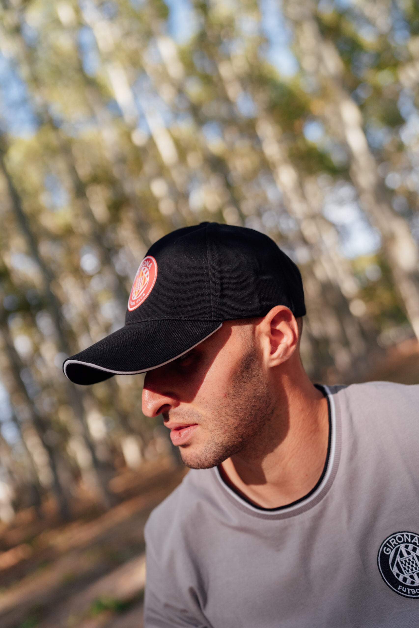 Gorra Negra Escudo Adulto